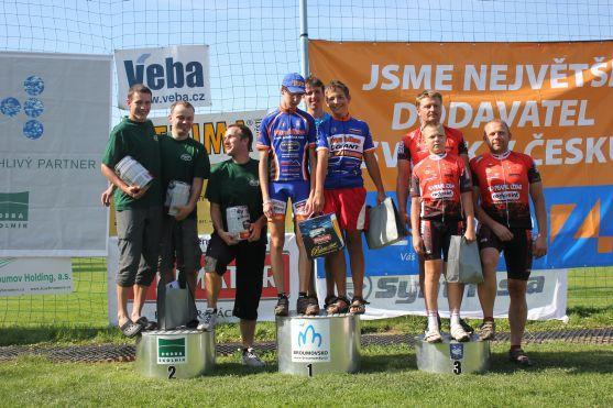Na start cyklistického závodu Okolo Broumova se postavilo 194 závodníků