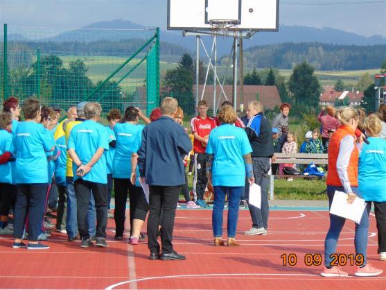 Senioři v Broumově si rádi hrají! První ročník sportovní olympiády jim rozproudil krev v žilách