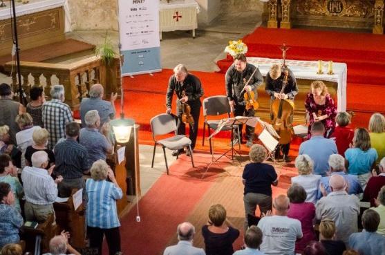 Ohlédnutí za pátým koncertem festivalu Za poklady Broumovska 