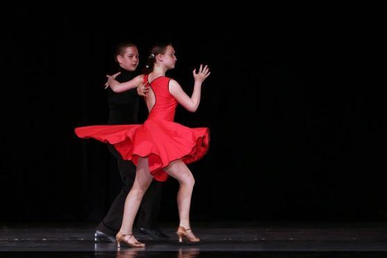 Taneční škola Heleny Pavlenko na Broumovsku úspěšně ukončila dva projekty a zahájila novou sezónu 2017/18