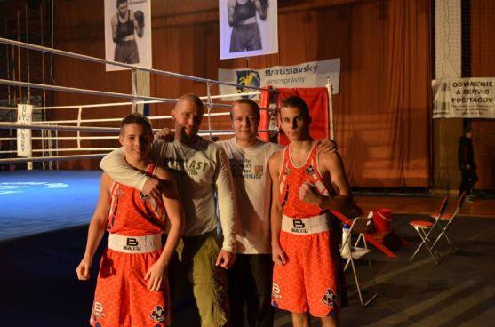 Boxer Šuda reprezentoval Českou republiku a Broumov ve slovenských Malackách. Vítězně