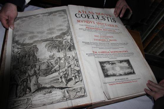 Artefakty, které uvidí prezident v broumovském klášteře