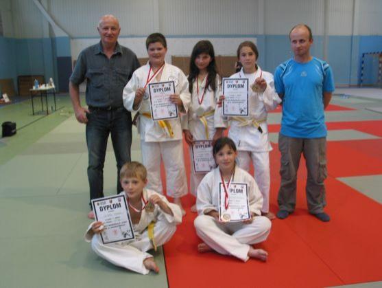 Výprava broumovských judistů přivezla pět medailí z polské Strzegomi
