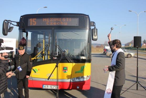 V sobotu byla zahájena autobusová veřejná doprava mezi městy Walbrzych a Meziměstí