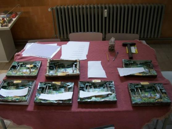 V Muzeu papírových modelů se svýmy výrobky soutěžili skauti