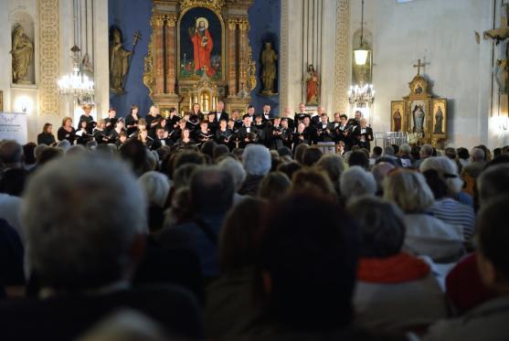 Koncert Kühnova smíšeného sboru navštívilo více než pět stovek lidí 