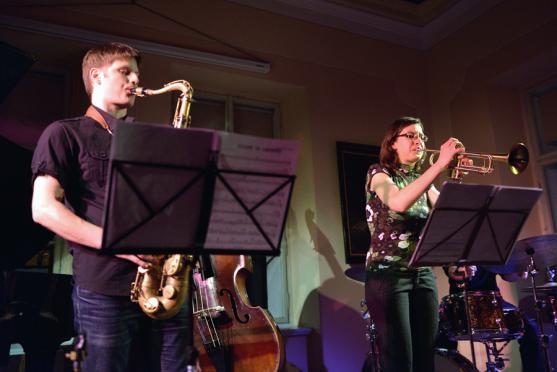 V klášterní Kreslírně vystoupili držitelé ceny Anděl 2012 - skupina Inner Spaces 