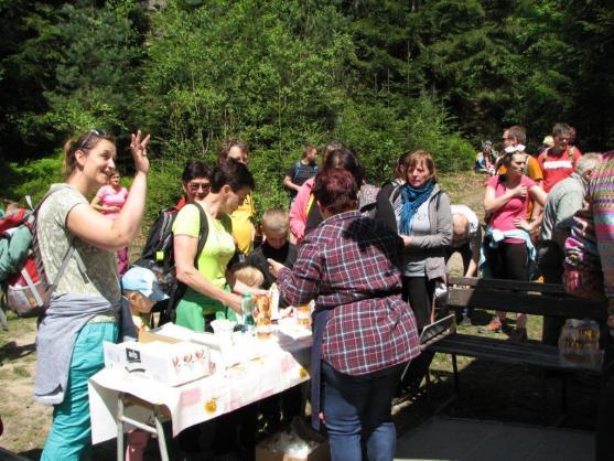 Do okolí Police nad Metují vyrazilo 441 vandrovníků