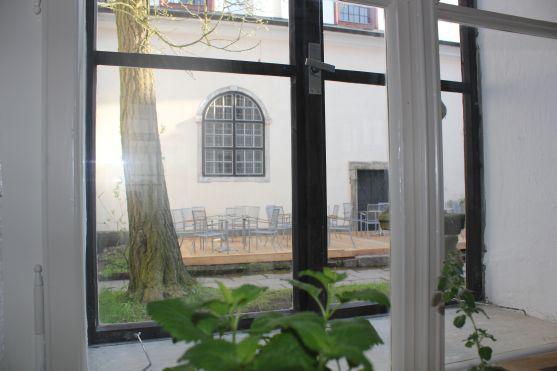 Součástí Návštěvnického centra v broumovském klášteře je kavárna Café Dientzenhofer 