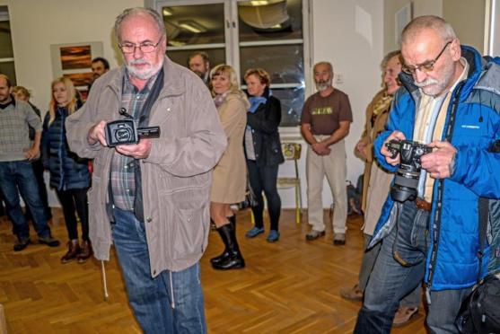Výstava v polickém Zeleném domečku představuje fotografickou poctu Oldřicha Jenky krajině Policka 