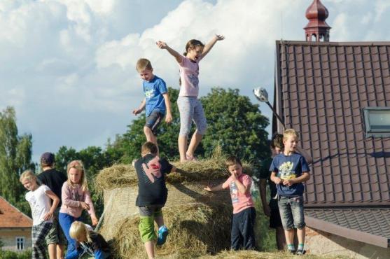 Farmářská slavnost ve Vernéřovicích přilákala stovky návštěvníků 