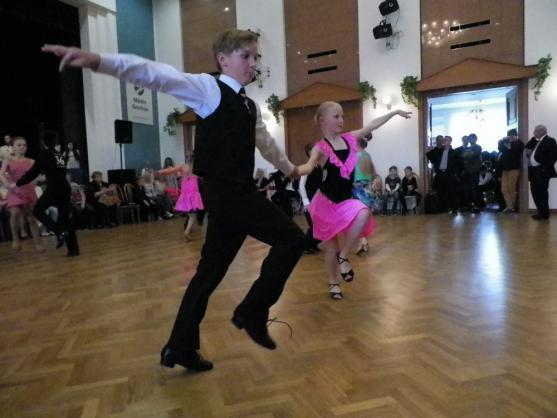 Ze Smiřic si broumovské taneční páry přivezly sedm medailí 