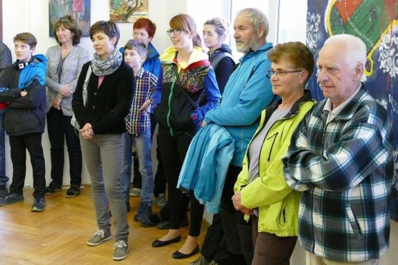 V Zeleném domečku v Polici nad Metují představuje svou tvorbu výtvarník Lukáš Cinkanič 