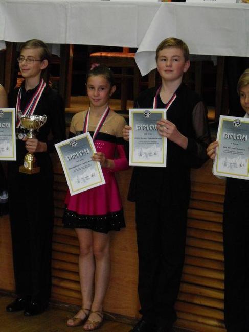 Broumovští tanečníci získali další medaile a finálová umístění 