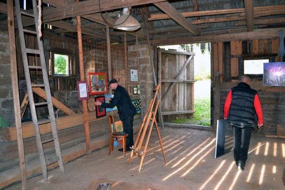 Drajborna měla skvělou atmosféru. Díla výtvarníků přilákala desítky lidí 