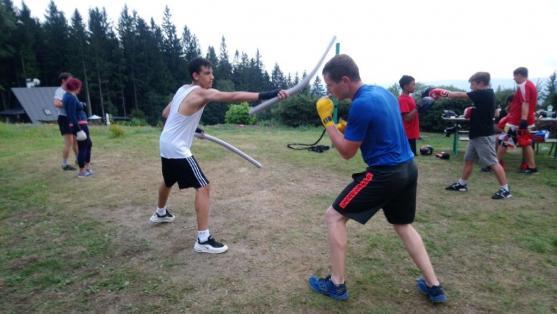 Boxeři ladili fyzickou kondici v Krkonoších 