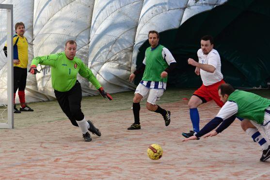 Tým starostů po penaltovém rozstřelu své loňské vítězství v teplickém turnaji neobhájil