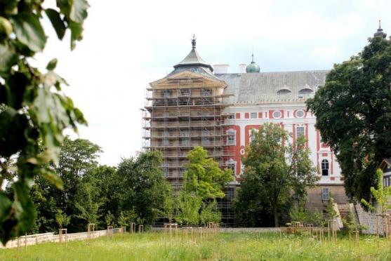 Severní stěna broumovského kláštera dostane novou fasádu