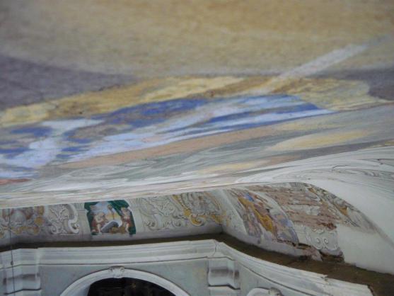 Pomozte se záchranou fresky v kostele v Heřmánkovicích