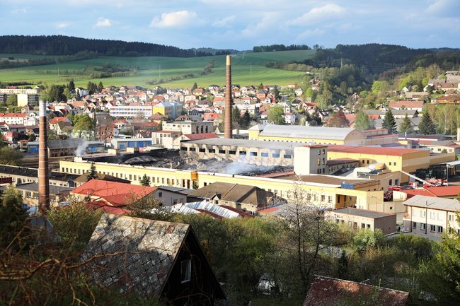 "Děsivé peklo zlomeno houževnatým zásahem všech hasičských jednotek." 