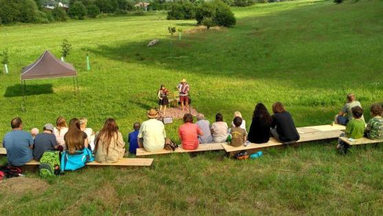 Duo Vousy v přírodním divadle De Spiel