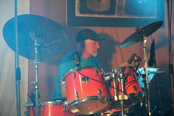 V Edenu vystoupila partička prvotřídních muzikantů