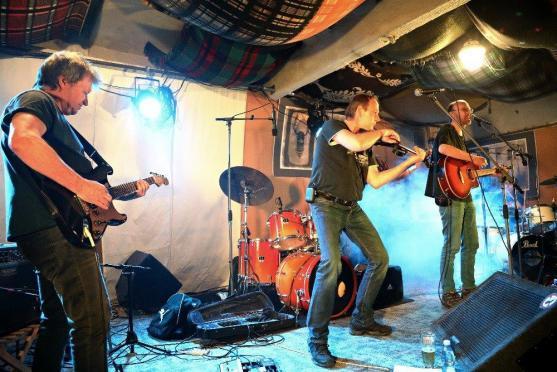 V Edenu vystoupila partička prvotřídních muzikantů