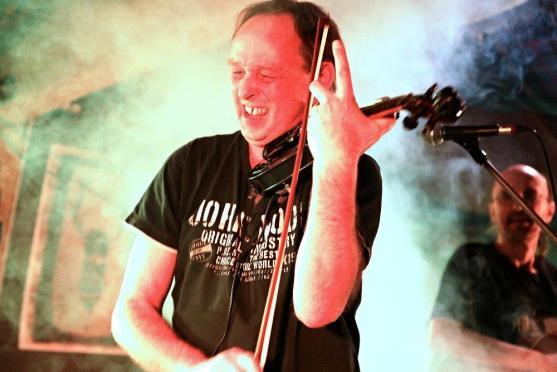 V Edenu vystoupila partička prvotřídních muzikantů