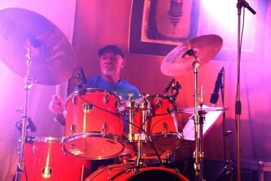 V Edenu vystoupila partička prvotřídních muzikantů