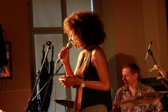 Své evropské turné zahájila Alita Moses v broumovském klášteře