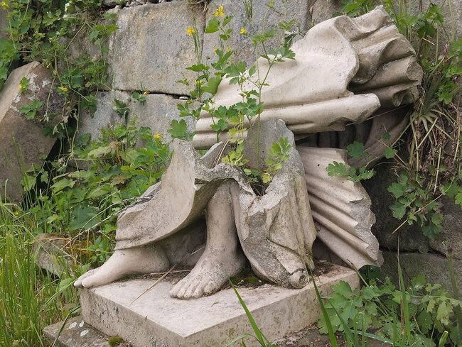 Postarat se o kamennou kroniku. Staré německé hroby mají šanci na záchranu