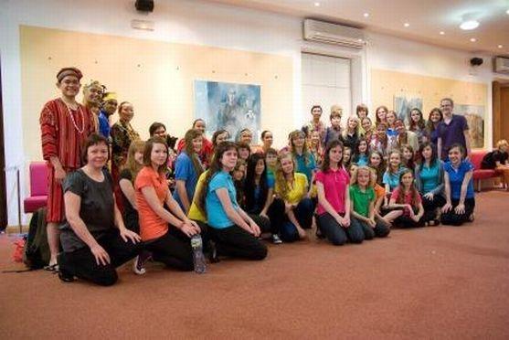 Pěvecký sbor ZUŠ Police nad Metují si z Olomouce přivezl dvě stříbrné medaile 