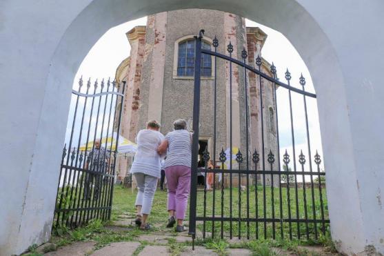 Smyčce vládly pátému koncertu festivalu Za poklady Broumovska