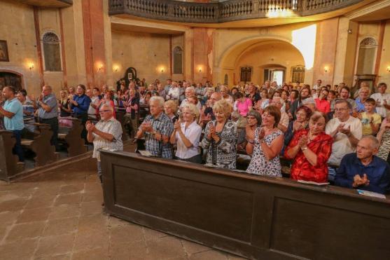 Smyčce vládly pátému koncertu festivalu Za poklady Broumovska