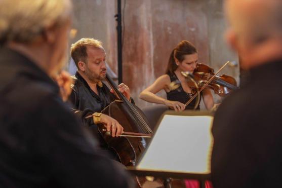 Smyčce vládly pátému koncertu festivalu Za poklady Broumovska