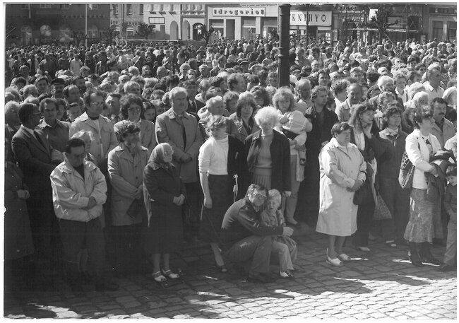 Listopad 1989: Jak to bylo na Broumovsku?