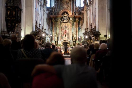 Orchestrální program zavedl festival Za poklady Broumovska do druhé poloviny