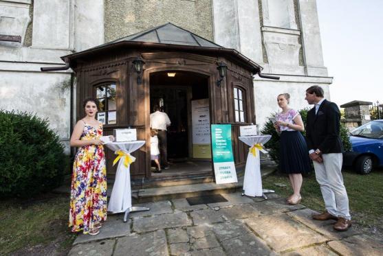 Mladí hudebníci rozezněli bezděkovský kostel devátým koncertem festivalu Za poklady Broumovska