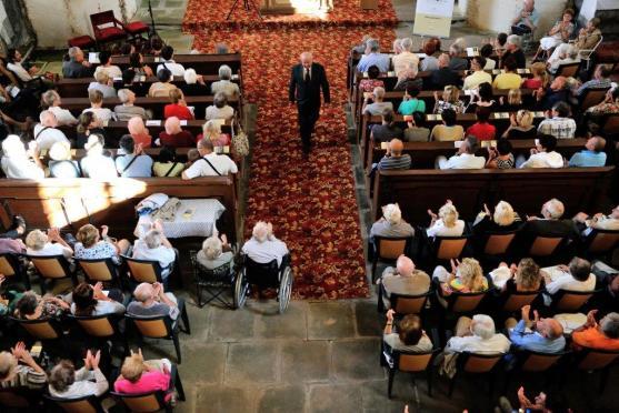 Pátý koncert festivalu Za poklady Broumovska nabídl varhanní koncert Aleše Bárty