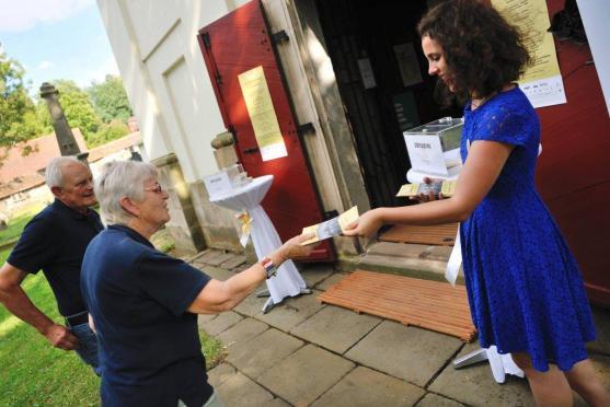 Pátý koncert festivalu Za poklady Broumovska nabídl varhanní koncert Aleše Bárty