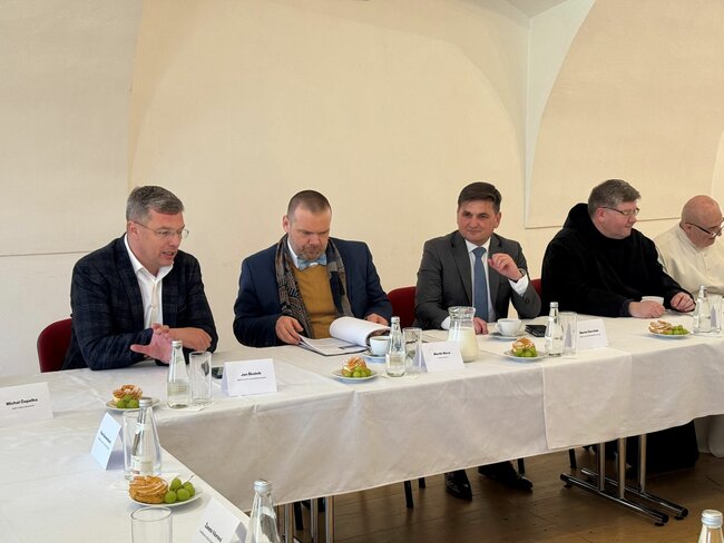 Ministr kultury Baxa navštívil Broumovsko