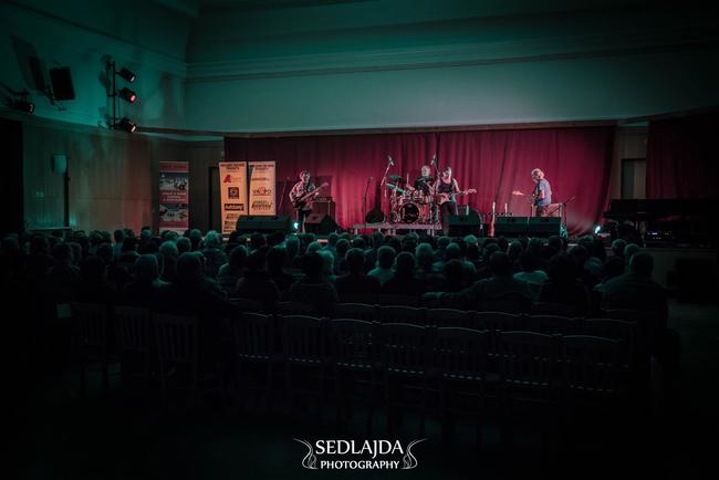 Broumovská Střelnice má za sebou skvělý koncert skupiny George & Beatovens