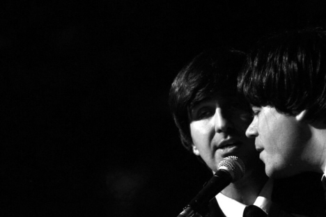 Video: The Backwards koncertovali v Zahradě* kláštera v Broumově