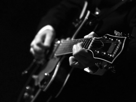 Video: The Backwards koncertovali v Zahradě* kláštera v Broumově