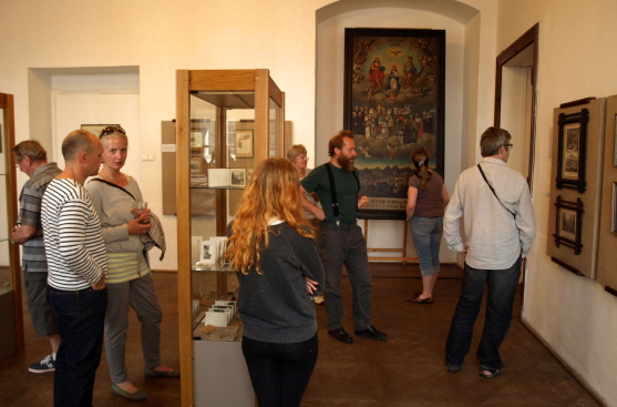 Výstava Broumovsko na historických zobrazeních byla prodloužena do 5. září 