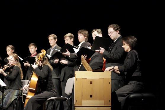 Broumovský hudební večer rozezněl Dřevník hudbou místních rodáků