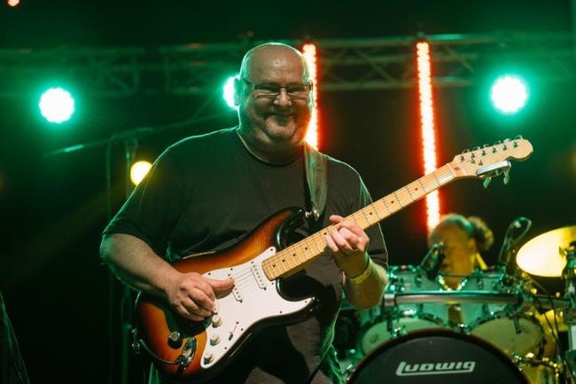 Zaplněný statek a skvělá atmosféra, to byl jubilejní 15. ročník Bigboše v Křinicích 