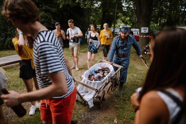 Zaplněný statek a skvělá atmosféra, to byl jubilejní 15. ročník Bigboše v Křinicích 