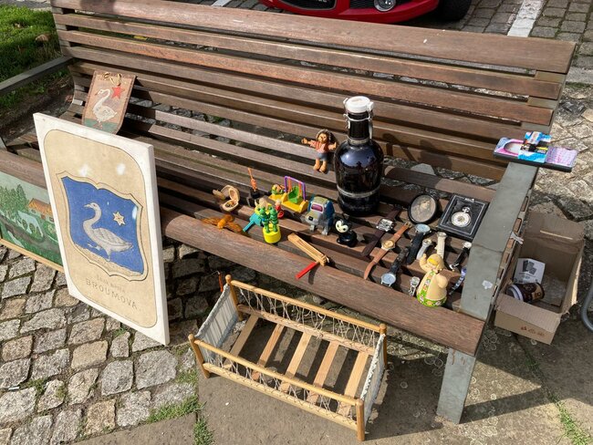 Na náměstí v Broumově startují bleší trhy