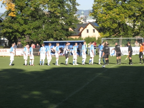 Fotbal: Slovan Broumov - Dobruška 0 : 2, Spartak Police nad Metují - Nový Bydžov B 1 : 0